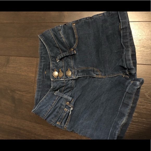 Blue Notes high waisted jean shorts - Picture 1 of 3